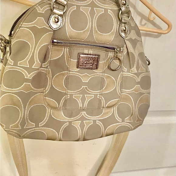 Elegant Coach Poppy Signature Lurex canvas Satchel crossbody, grey/beige/silver - Picture 1 of 16